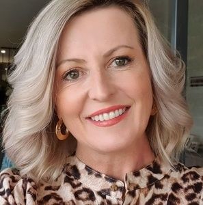 Meet your Posher, Rebecca